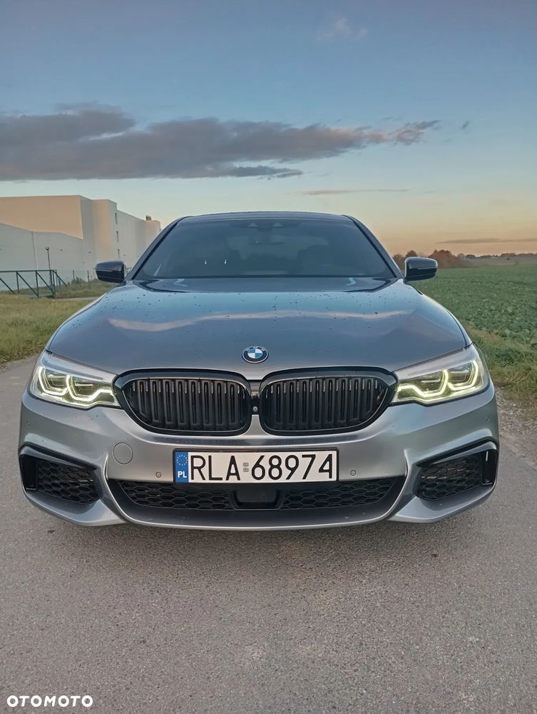 BMW Seria 5 M550i xDrive - 13