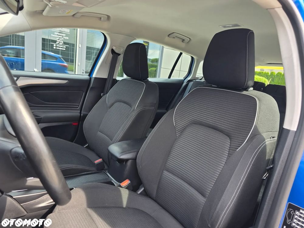 Ford Focus 1.0 EcoBoost Titanium Design - 24