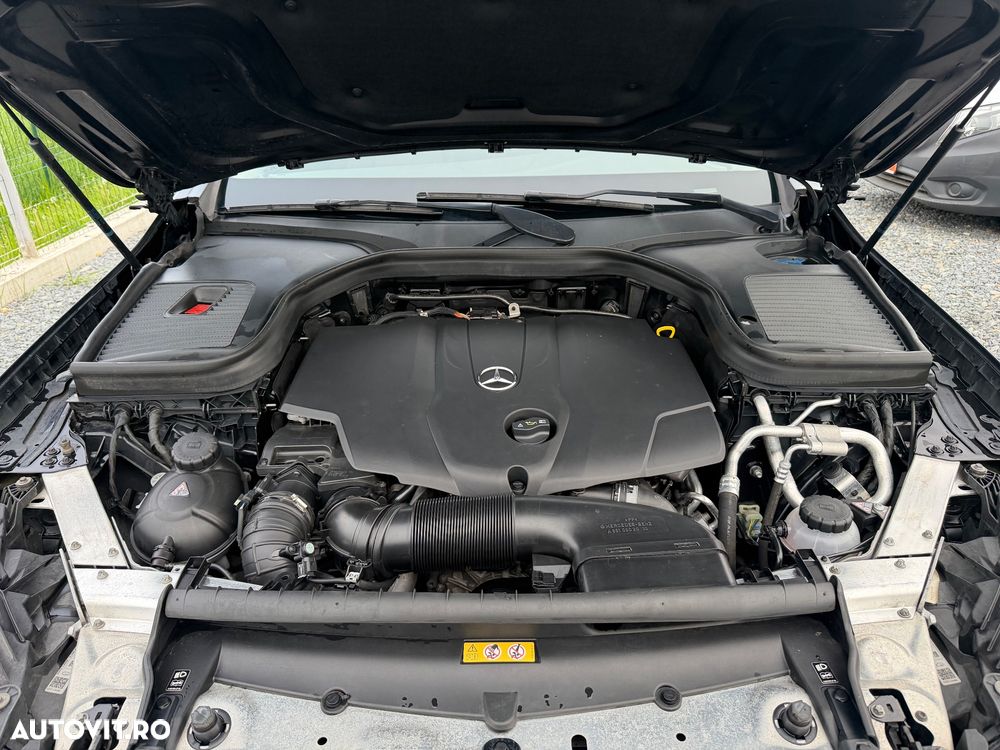 Mercedes-Benz GLC Coupe 250 d 4Matic 9G-TRONIC AMG Line - 11