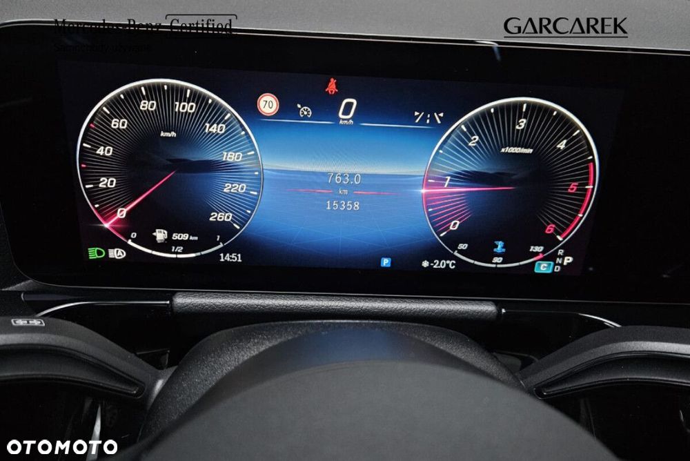 Mercedes-Benz GLA 220 d 4-Matic AMG Line - 26