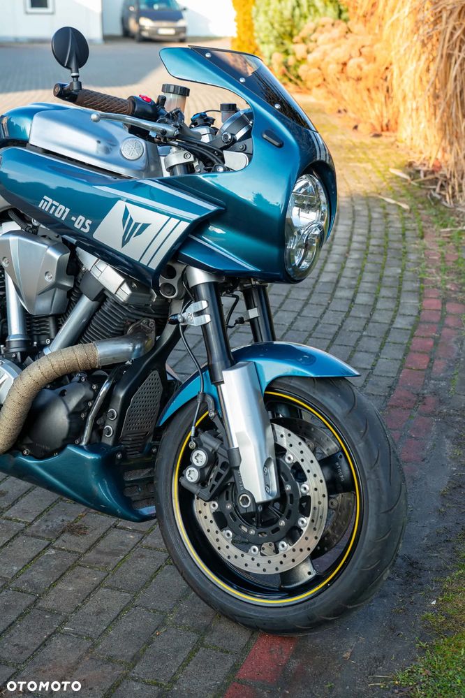 Yamaha MT - 10
