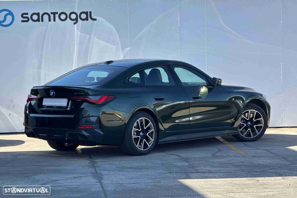 BMW i4 eDrive40 Desportiva M - 10