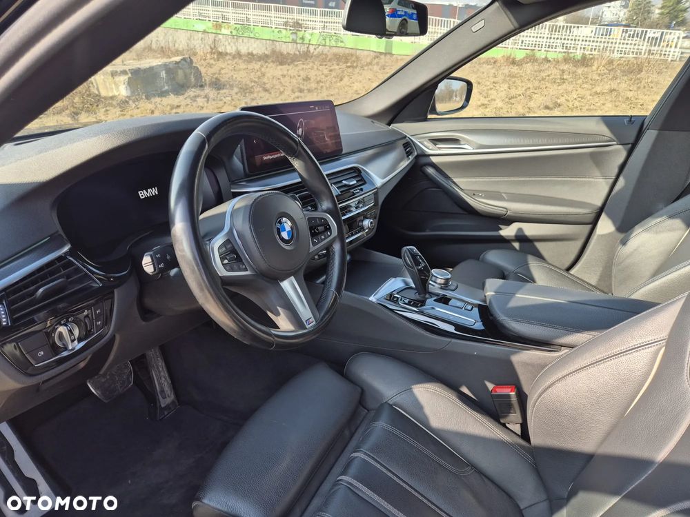 BMW Seria 5 520i M Sport Edition - 5