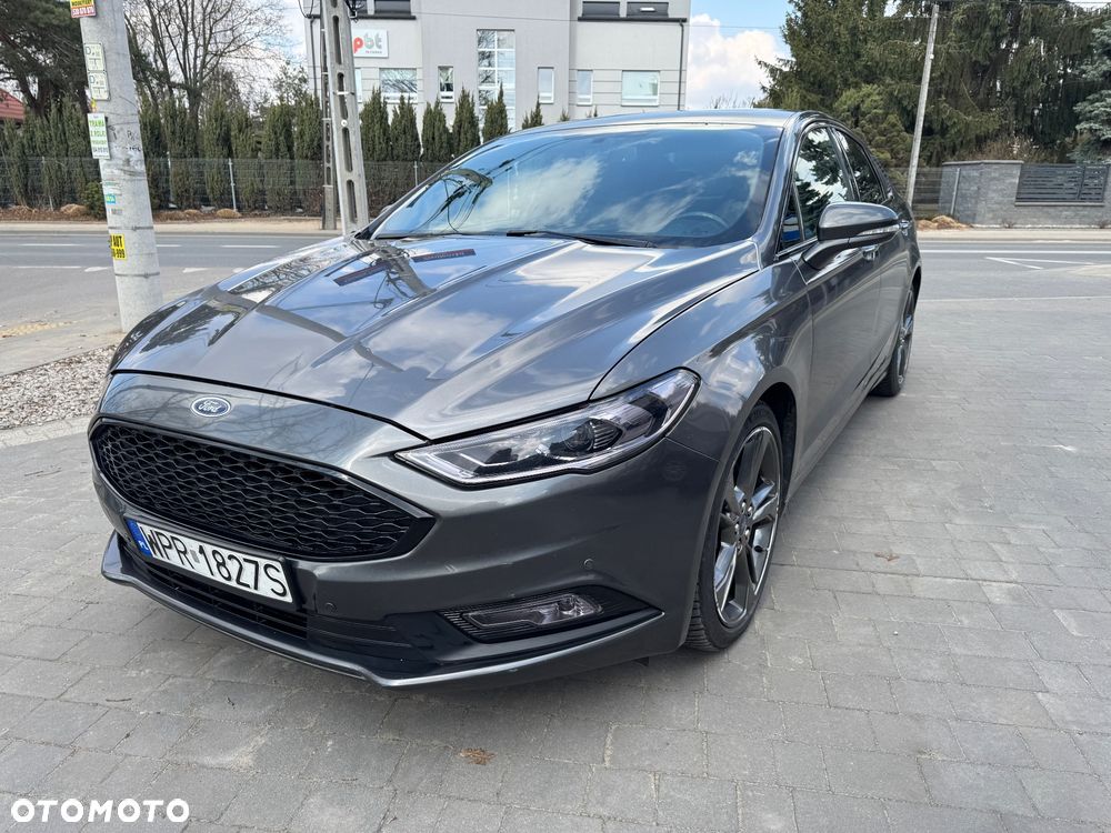 Ford Fusion - 2