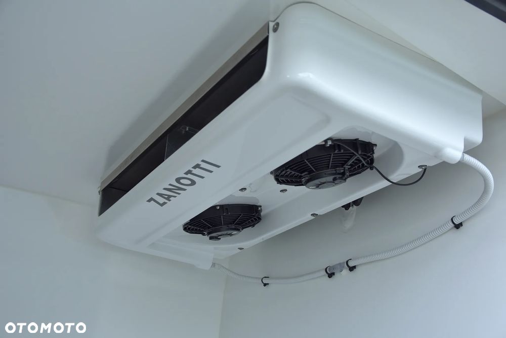 Renault Master Izoterma Chłodnia 2.0 150KM - 28