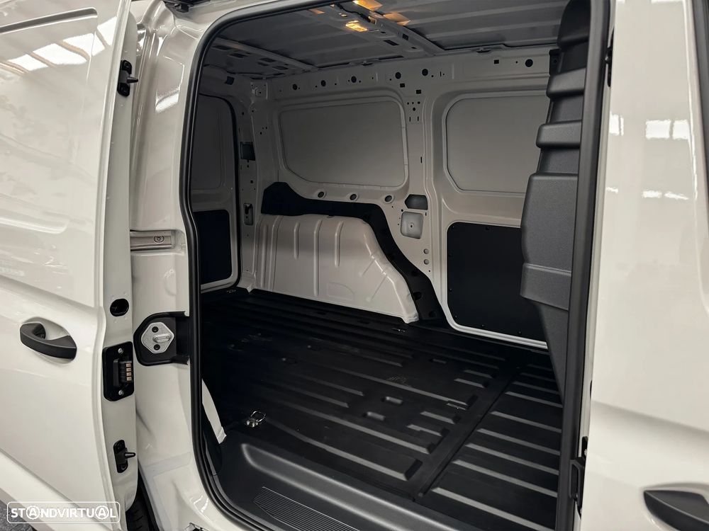 VW Caddy Cargo Maxi - 16