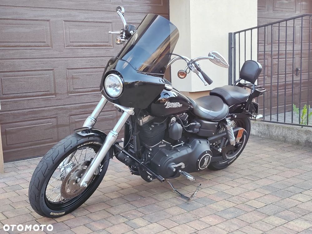 Harley-Davidson Dyna Street Bob - 1