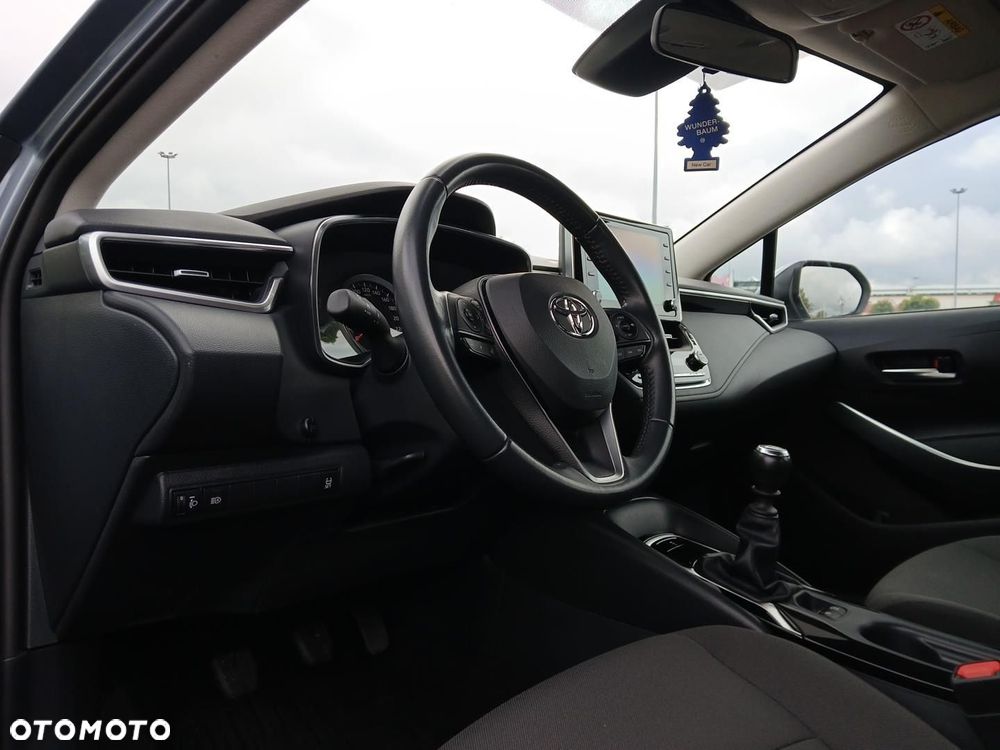 Toyota Corolla - 18