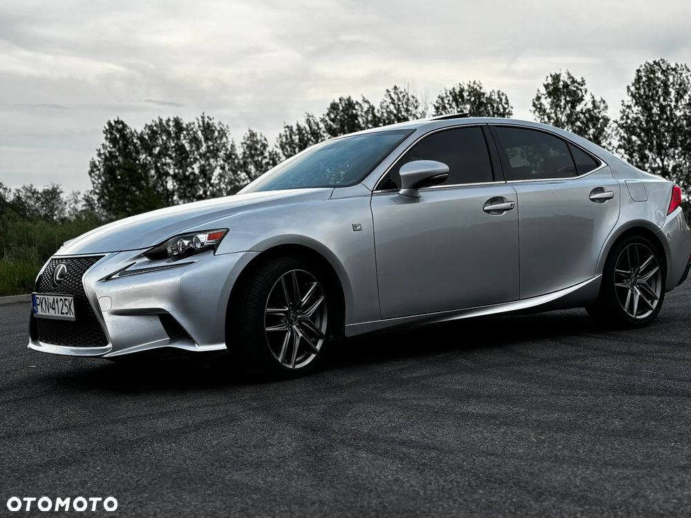 Lexus IS 200t Sport Line - 11