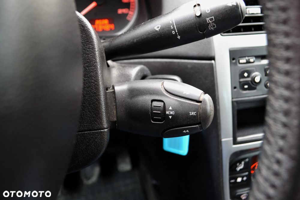 Peugeot 307 2.0 XT Premium - 21