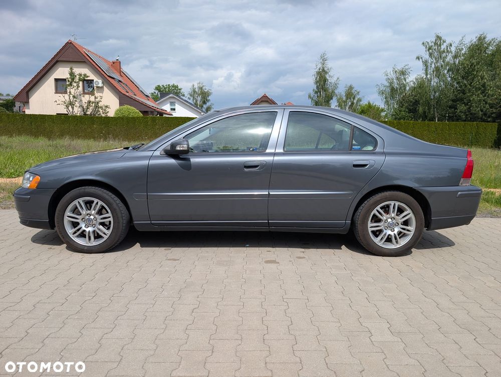 Volvo S60 2.4D Momentum - 6