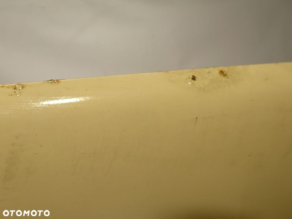 MASKA AUDI 80 B2 - 16