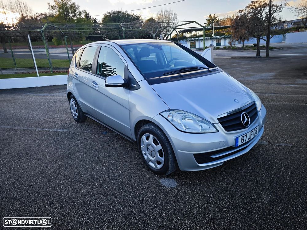 Mercedes-Benz A 160 Classic BlueEfficiency - 4
