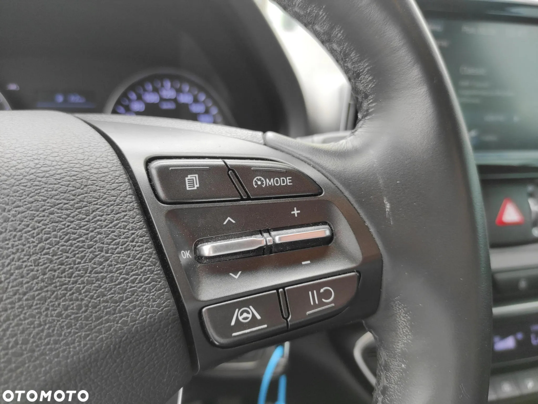 Hyundai i30 1.6 D Comfort - 24