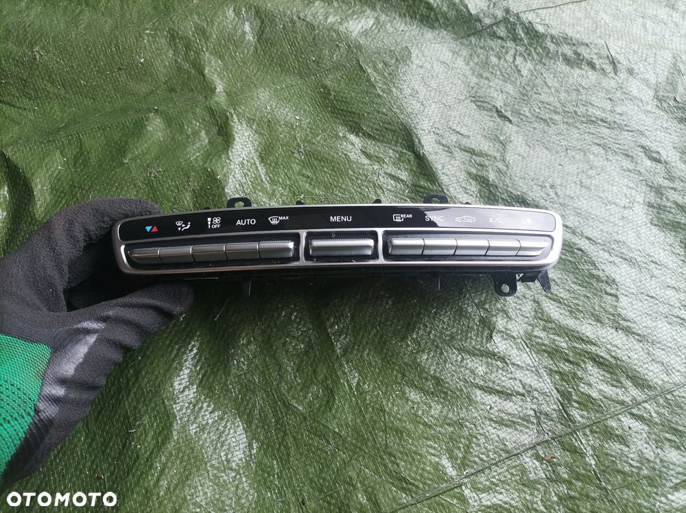 Mercedes C Klasa W205 panel sterowania klimatyzacji A2059058813 - 1