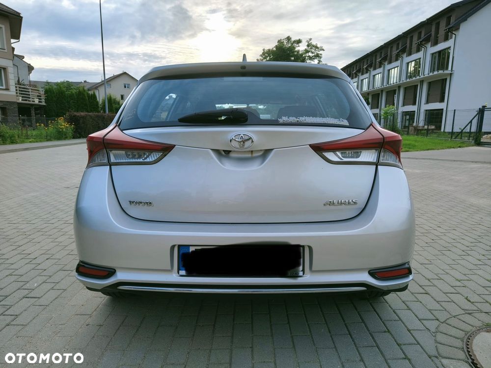 Toyota Auris 1.4 D-4D Business Edition - 5