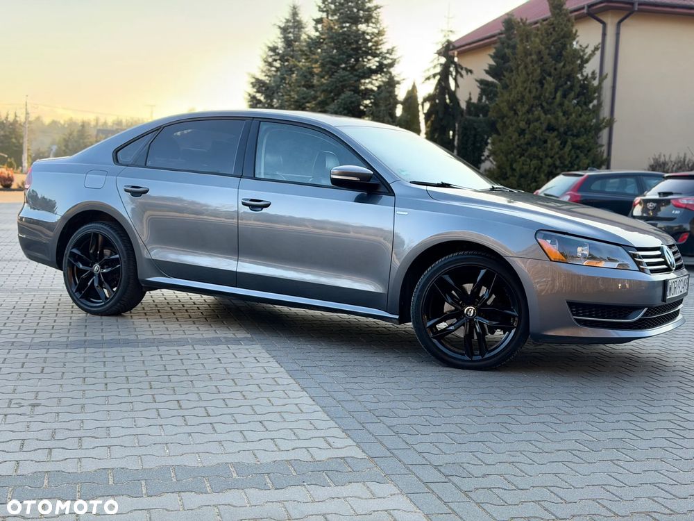 Volkswagen Passat - 11