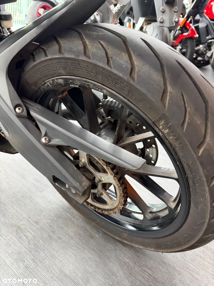 Yamaha R125 - 16