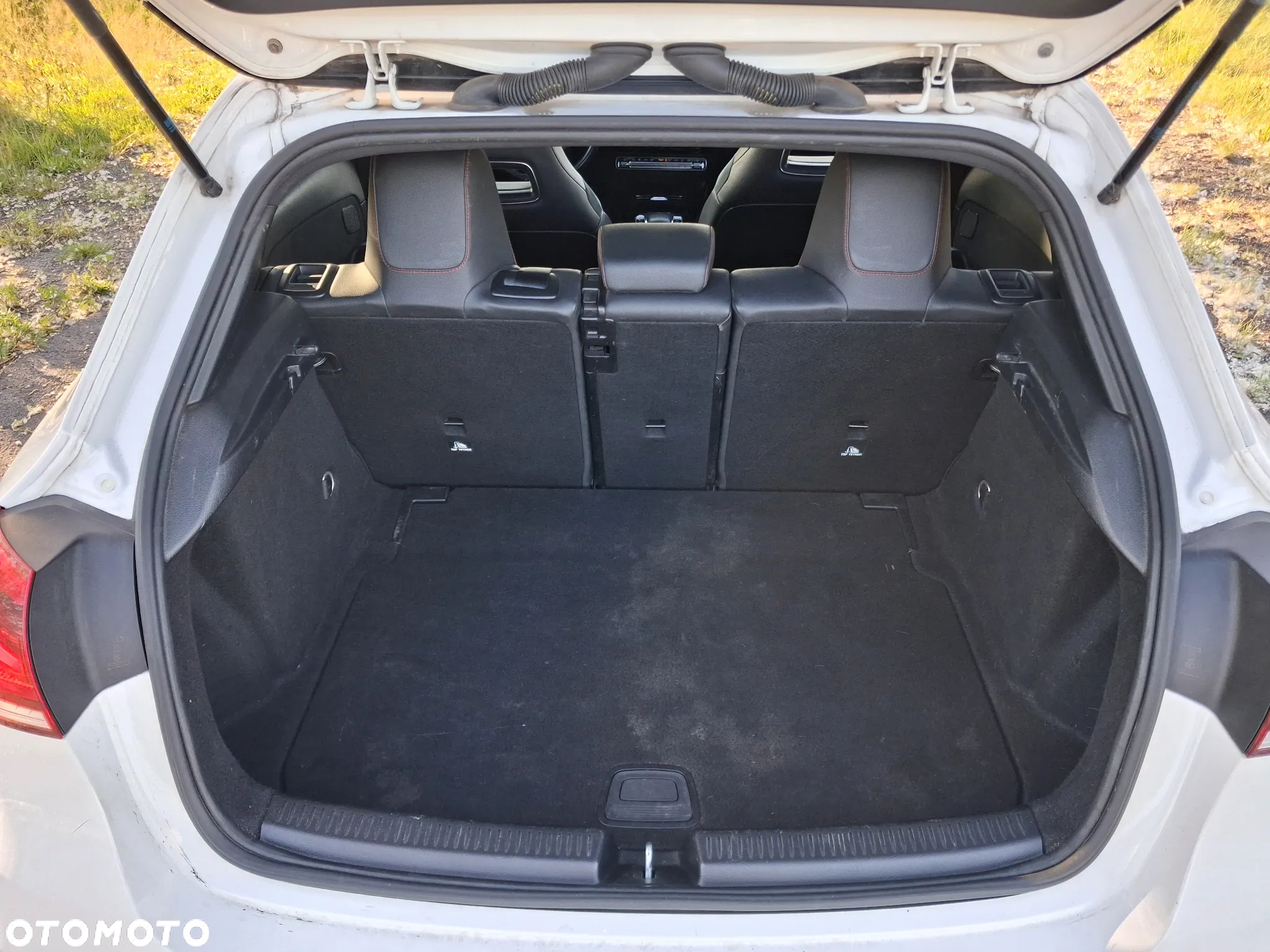 Mercedes-Benz Klasa A 220 4-Matic AMG Line 7G-DCT - 12