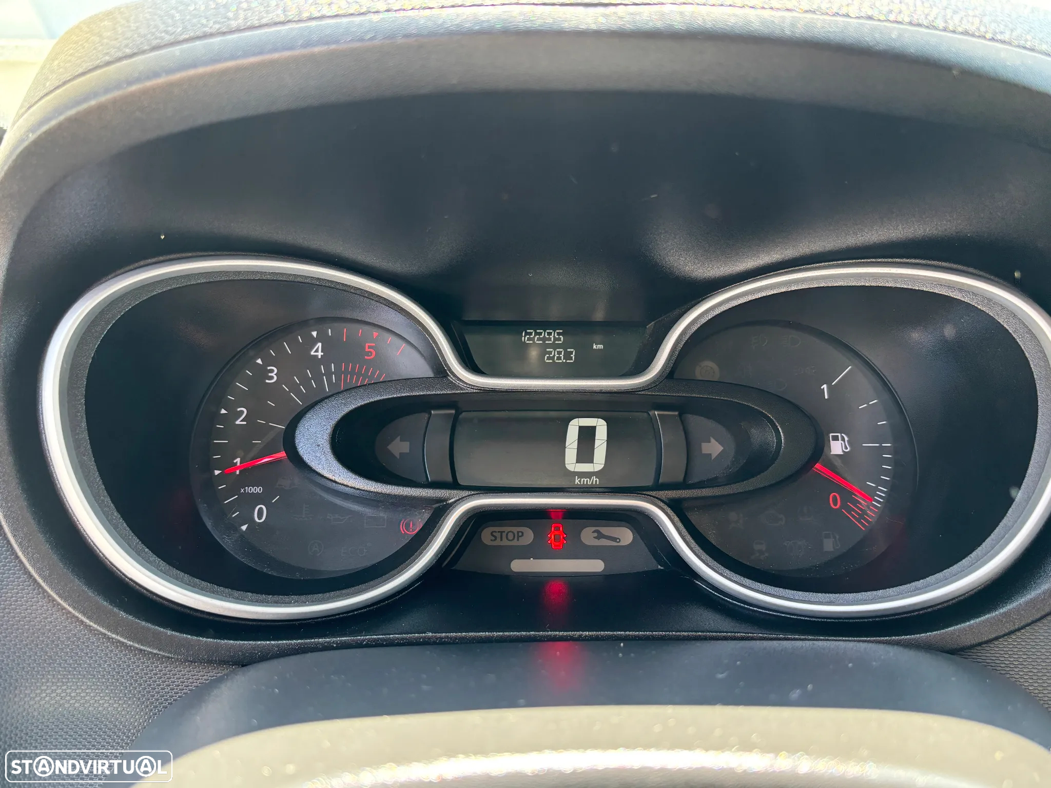 Renault Traffic 3l L1H1 2 portas Laterais - 10