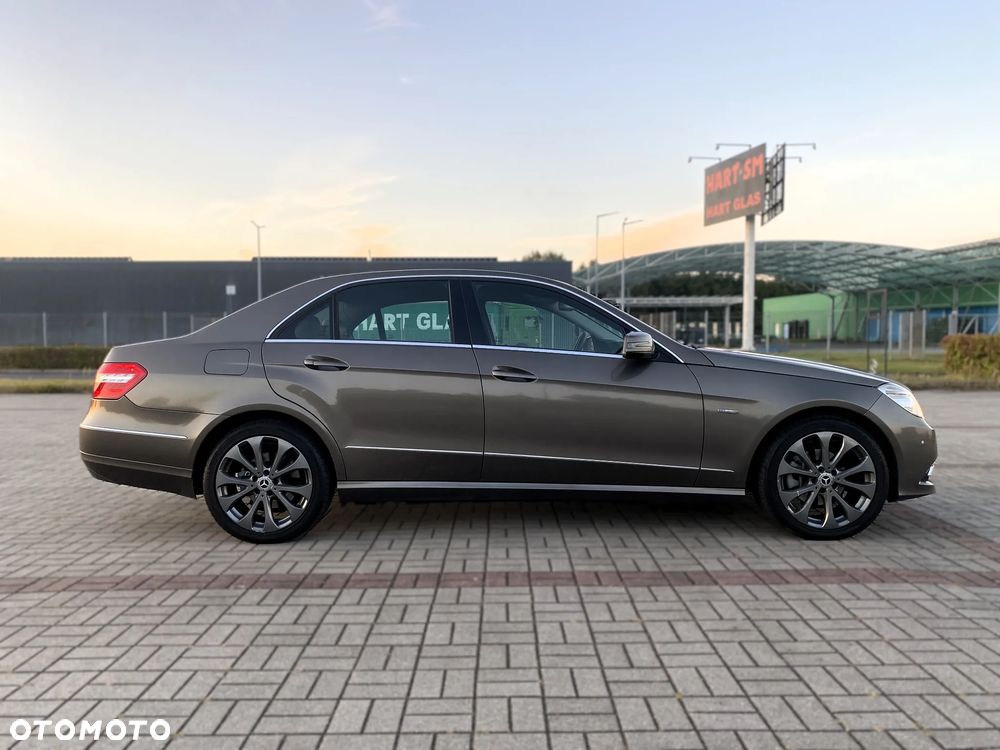 Mercedes-Benz Klasa E 200 CDI BlueEff Avantgarde - 6