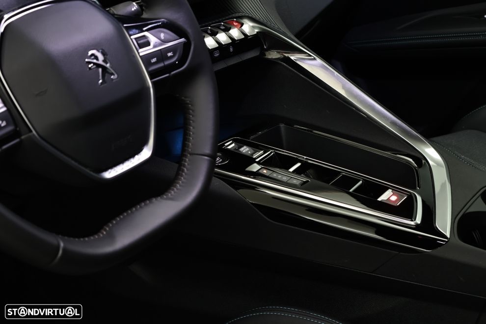 Peugeot 3008 1.6 Hybrid Allure Pack e-EAT8 - 22