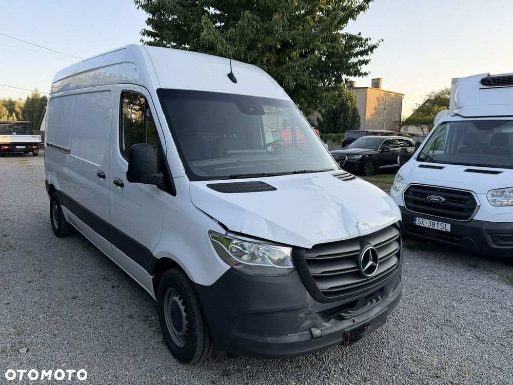 Mercedes-Benz Sprinter - 14