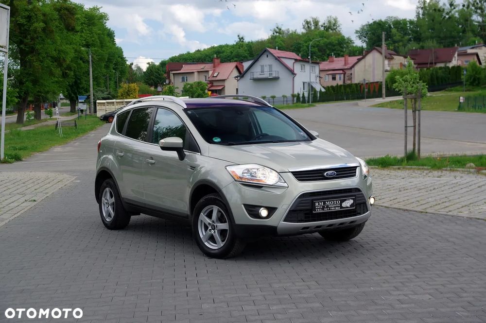 Ford Kuga 2.0 TDCi 2x4 Titanium - 3