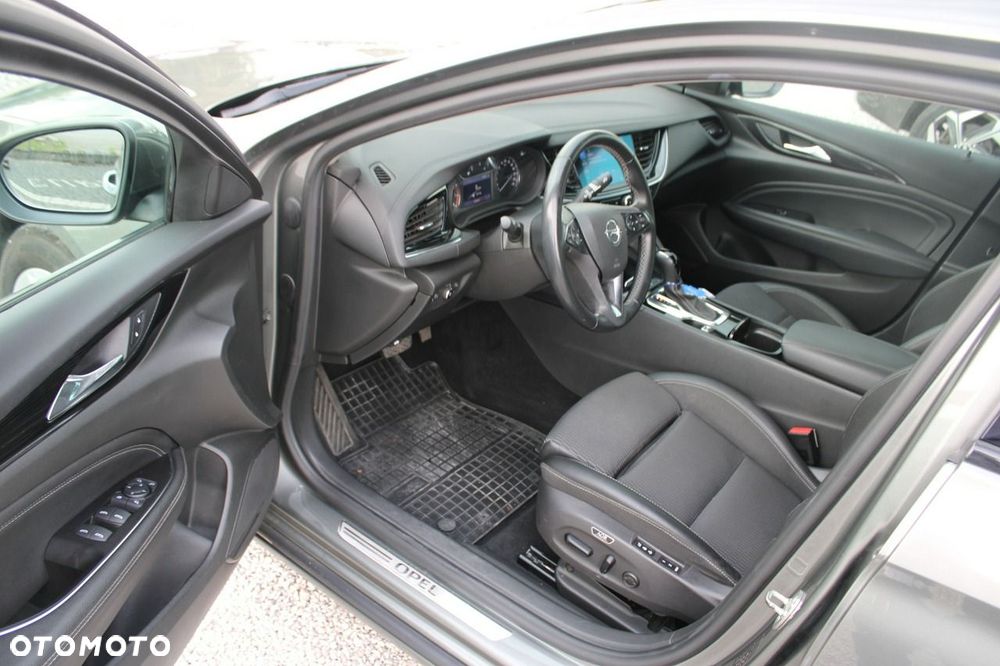 Opel Insignia - 15