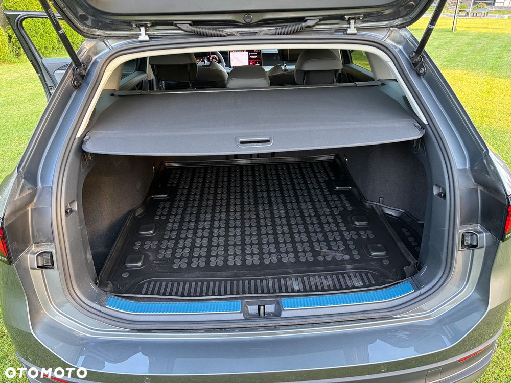 Volkswagen Passat - 27