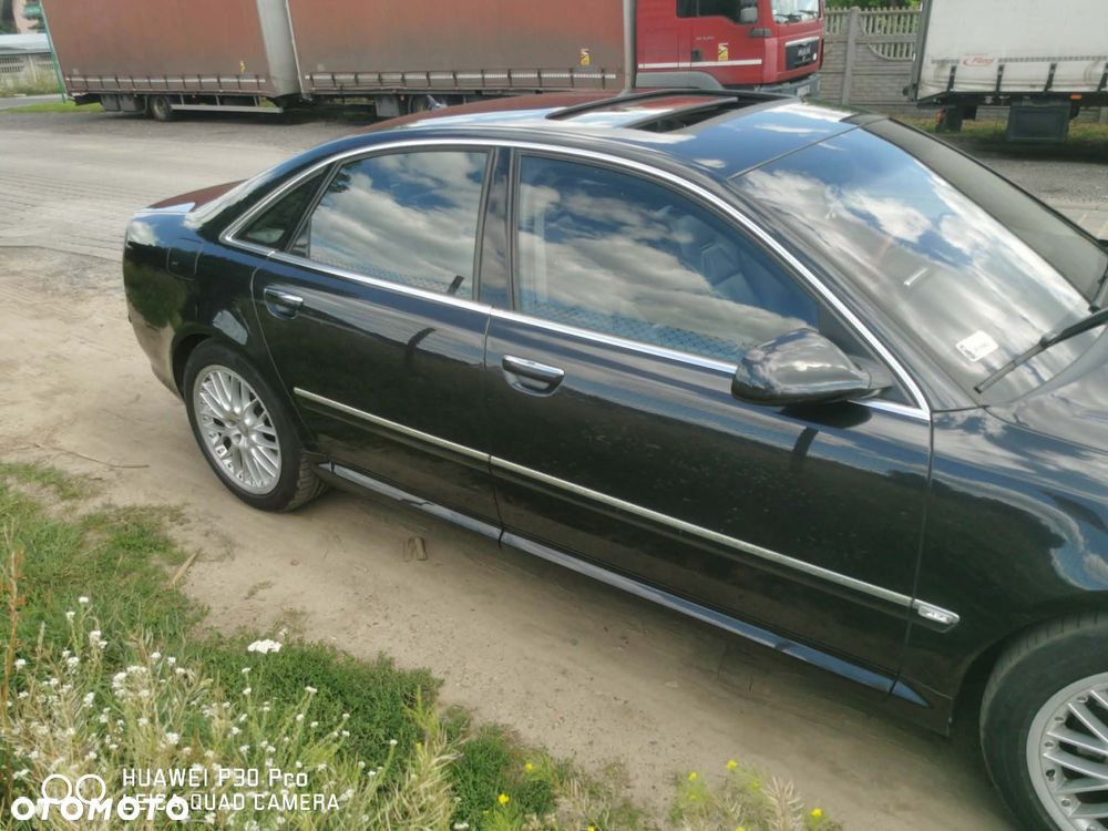 Audi A8 4.2 Quattro - 4