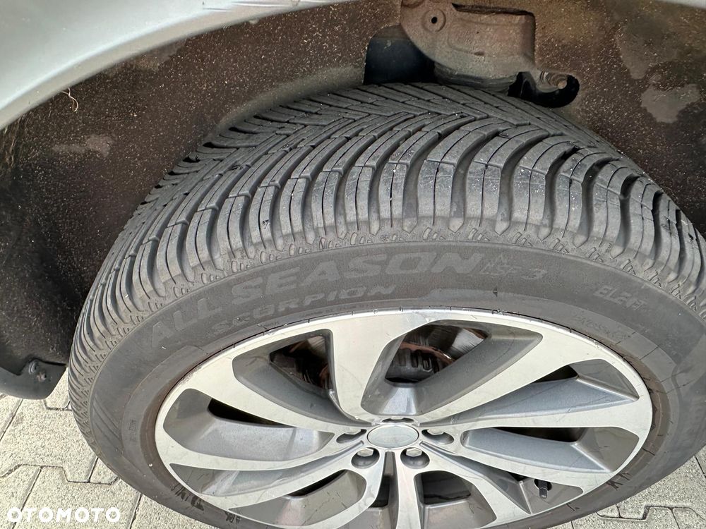 Land Rover Discovery Sport - 13