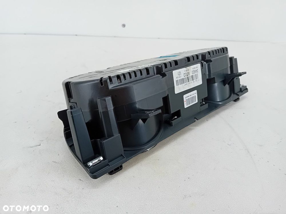 LICZNIK VW PASSAT B7 3AA920870D 2.0 TDI - 4