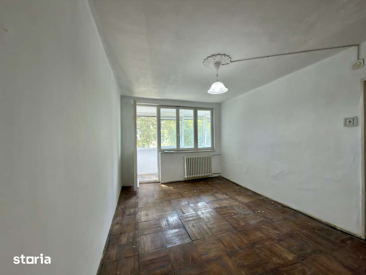 Apartament 2 camere, etaj 2, decomandat - zona Sagului — fotografia 3