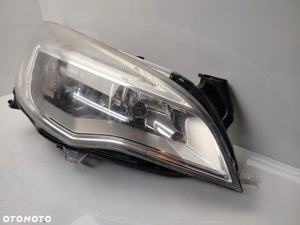 OPEL ASTRA J 09R- REFLEKTOR LAMPA PRAWY PRZÓD PRAWA PRZEDNIA - 2