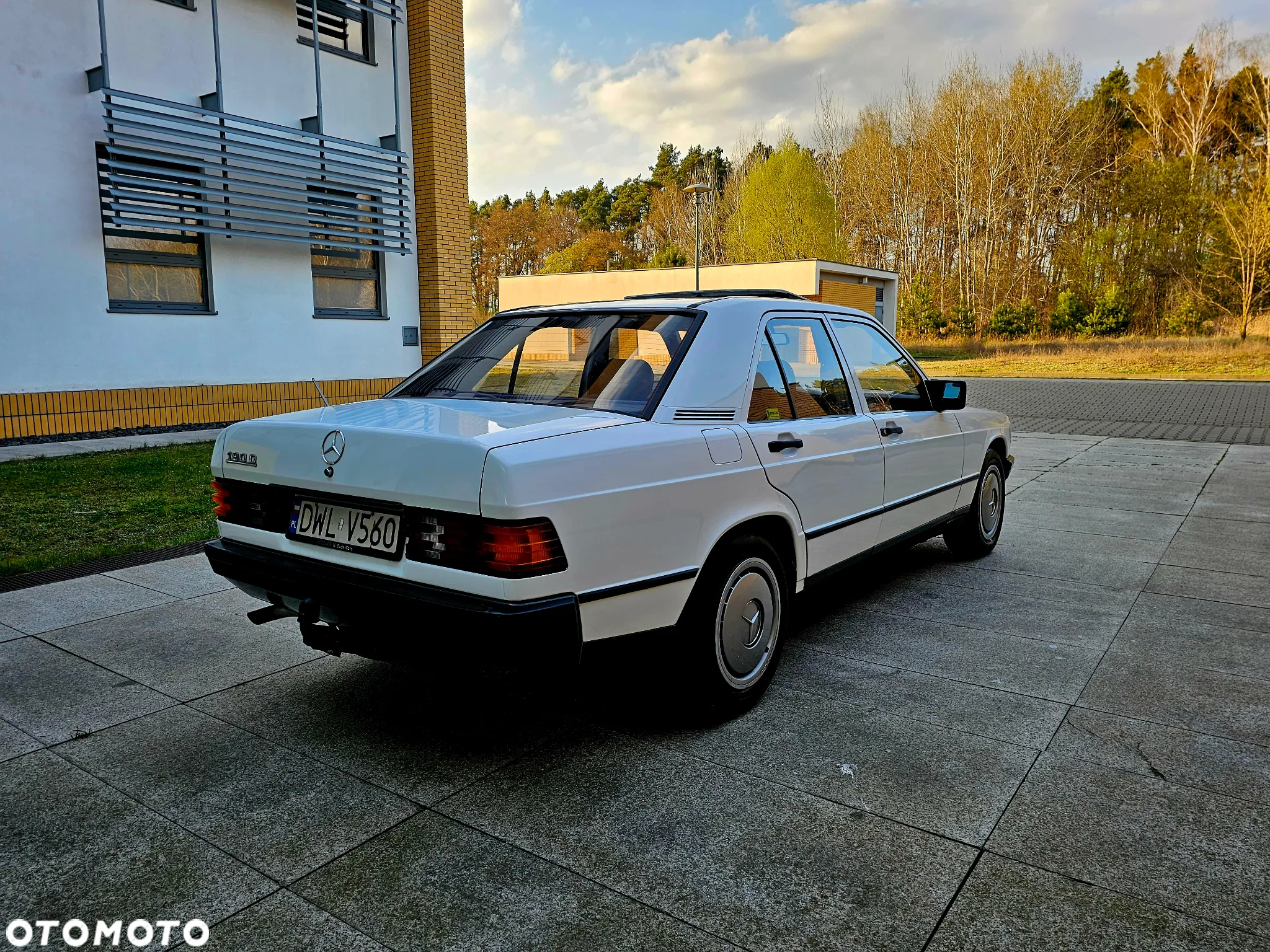 Mercedes-Benz W201 (190) - 5