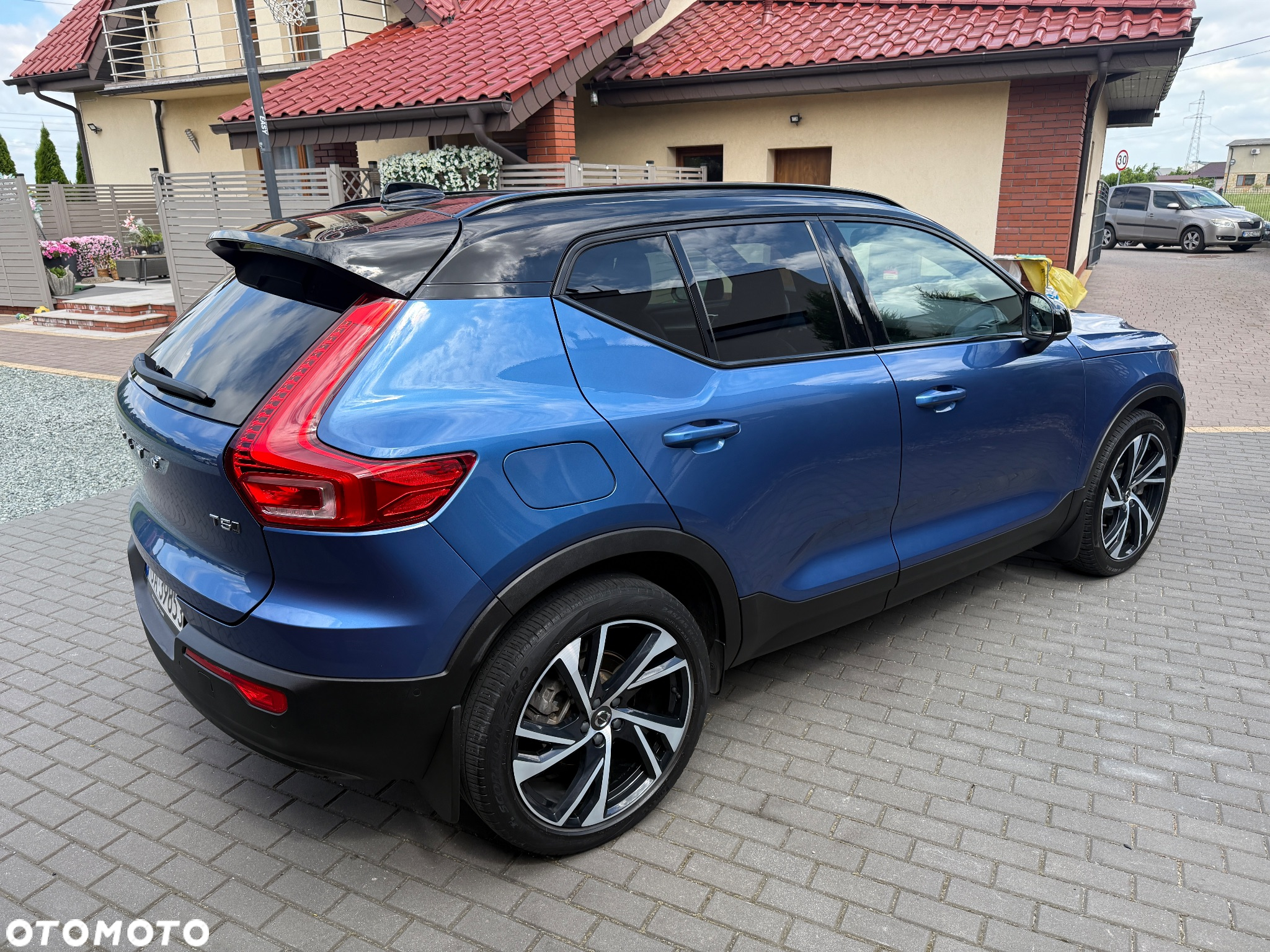 Volvo XC 40 T5 AWD R-Design - 9