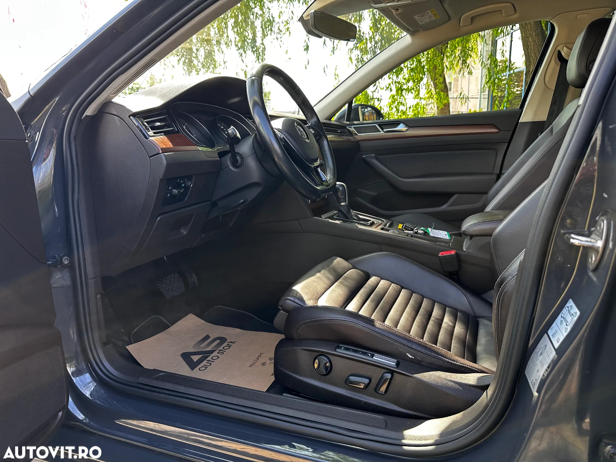 Volkswagen Passat Variant 2.0 TDI DSG (BlueMotion Technology) Comfortline - 16