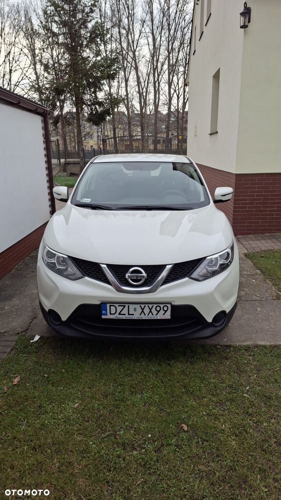 Nissan Qashqai 1.2 DIG-T N-Connecta - 1
