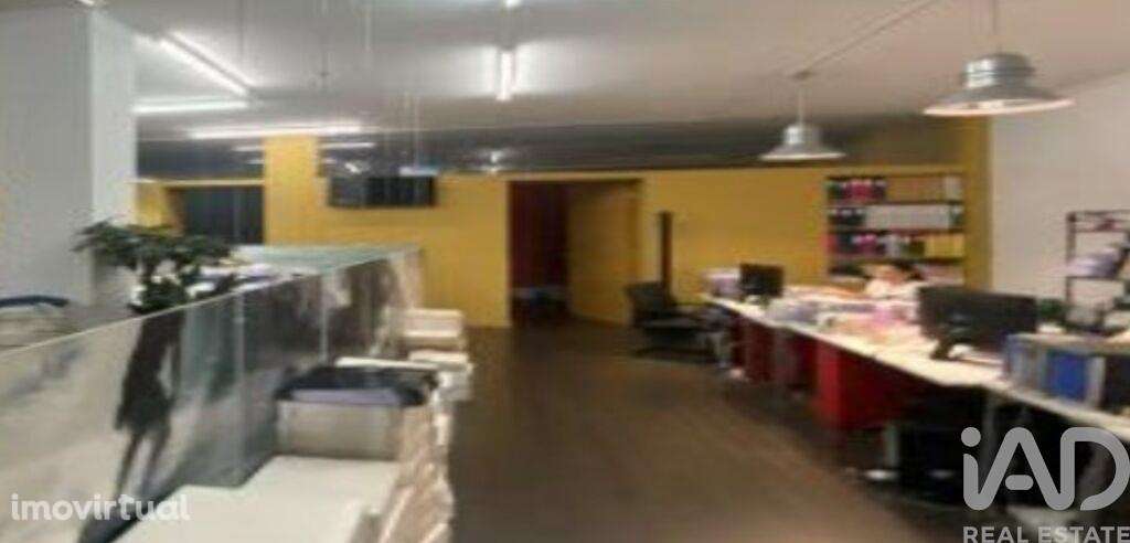 Loja / Estabelecimento Comercial em Santo Tirso, Couto (Santa Cristina - Grande imagem: 4/5