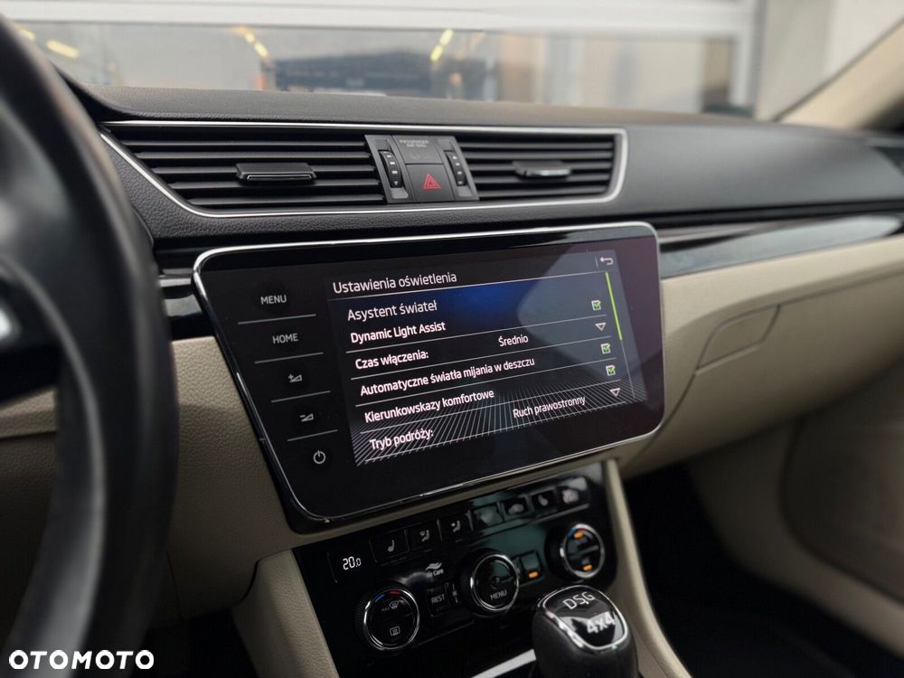 Skoda Superb 2.0 TDI 4x4 L&K DSG - 19