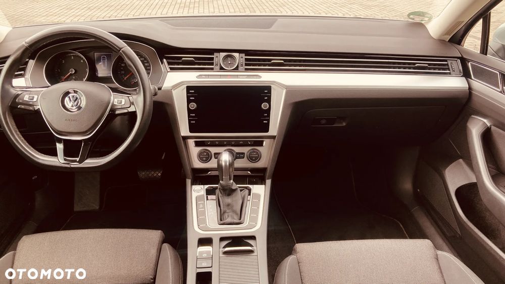 Volkswagen Passat 2.0 TDI SCR DSG Business - 7