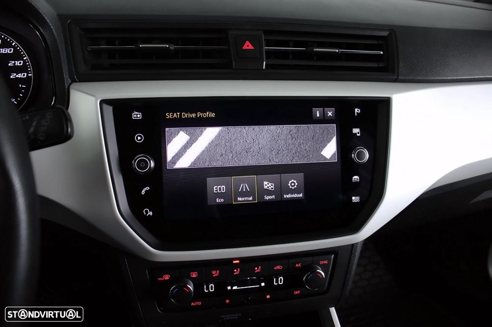 SEAT Arona 1.0 TSI Xcellence DSG - 17