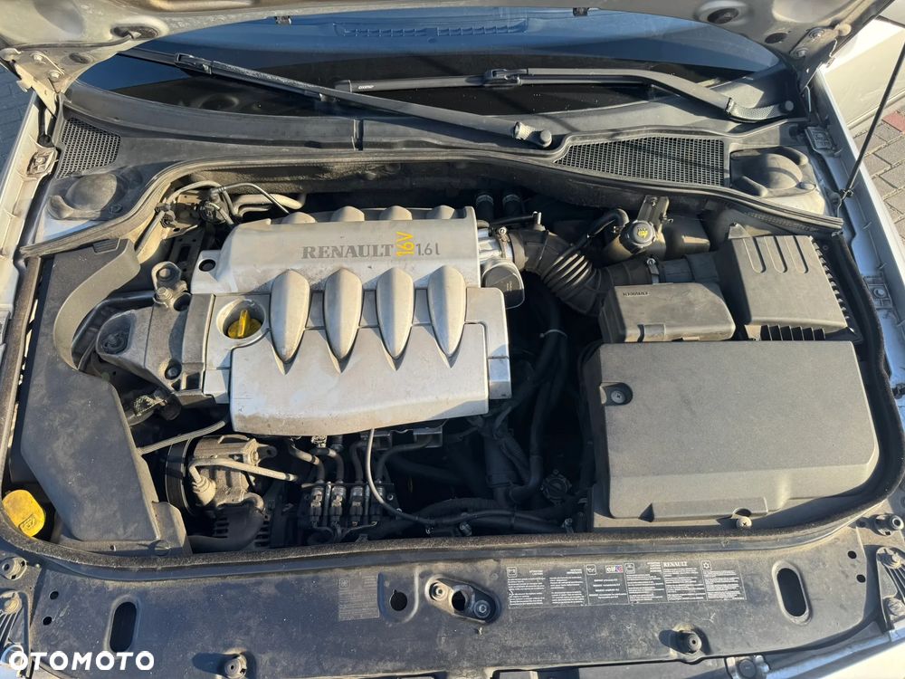 Renault Laguna 1.6 16V Authentique - 18