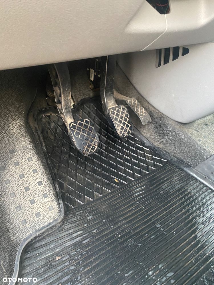 Volkswagen Transporter - 19