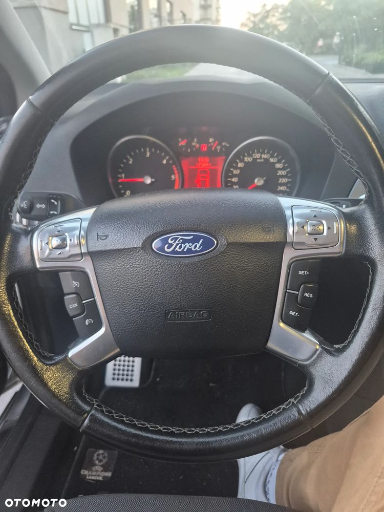 Ford Mondeo 2.0 TDCi Titanium X - 28