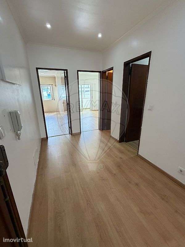 Apartamento T2 para arrendamento - Grande imagem: 3/27