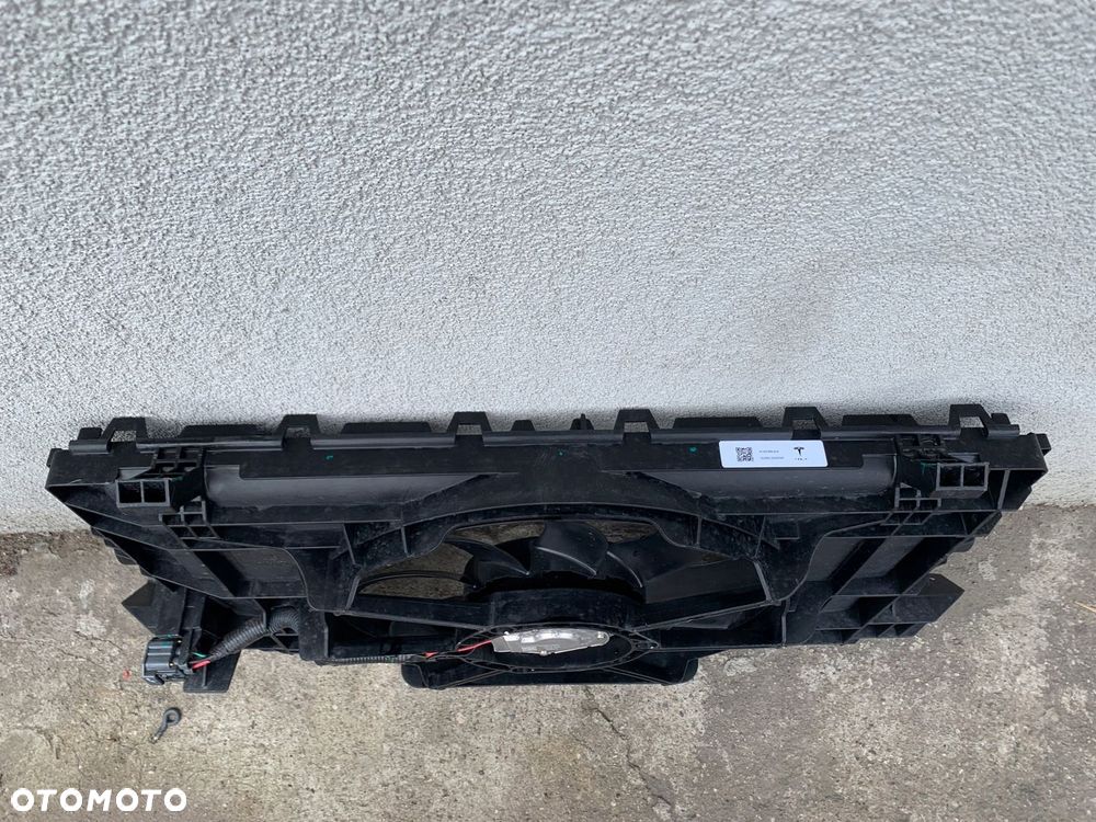 Wentylator obudowa chłodnic TESLA MODEL 3 - 8
