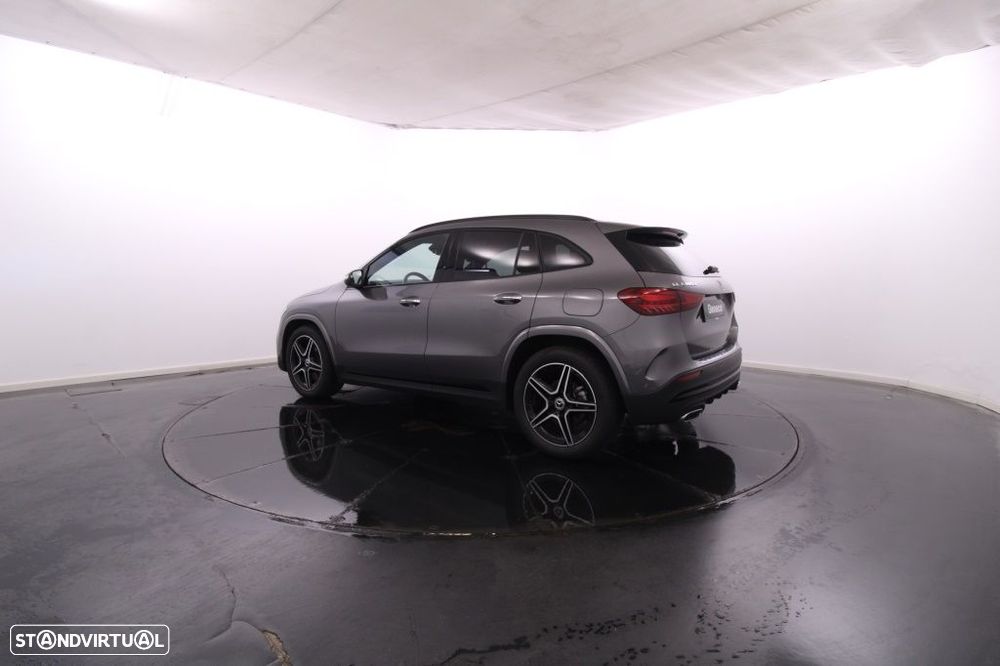 Mercedes-Benz GLA 180 d AMG Line - 5