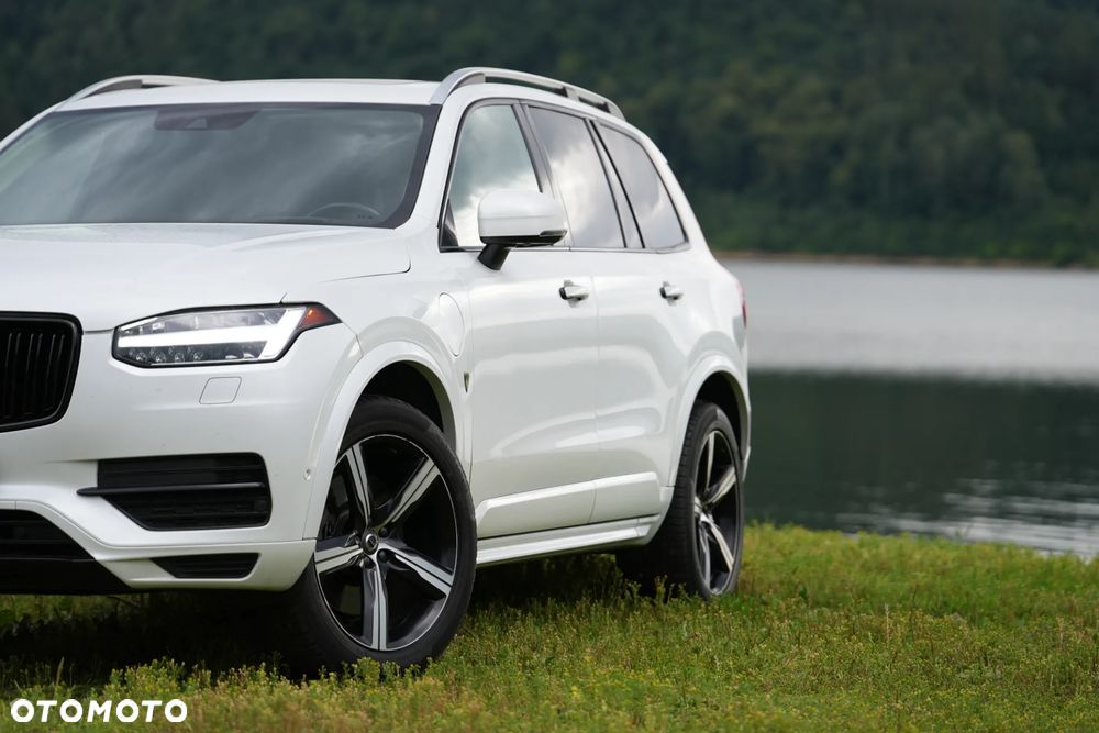 Volvo XC 90 T8 AWD Plug-In Hybrid Momentum 7os - 10